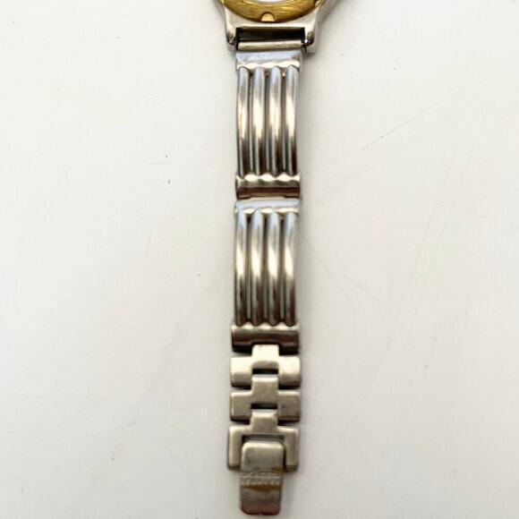 Skagen Watch Women‎ Silver Tone White Dial Gold Bezel Ribbed Band Needs Battery - Picture 4 of 6